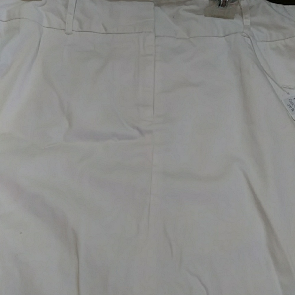 White mid length skirt - Picture 2 of 4